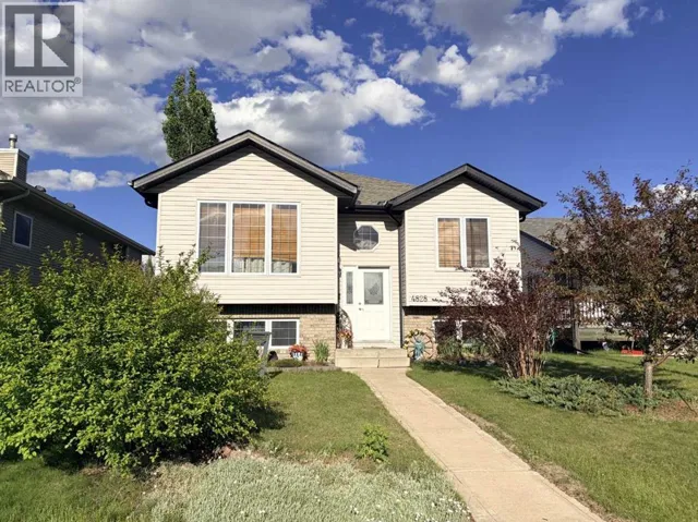 4828 56 Avenue, Innisfail, Alberta T4G1Y7