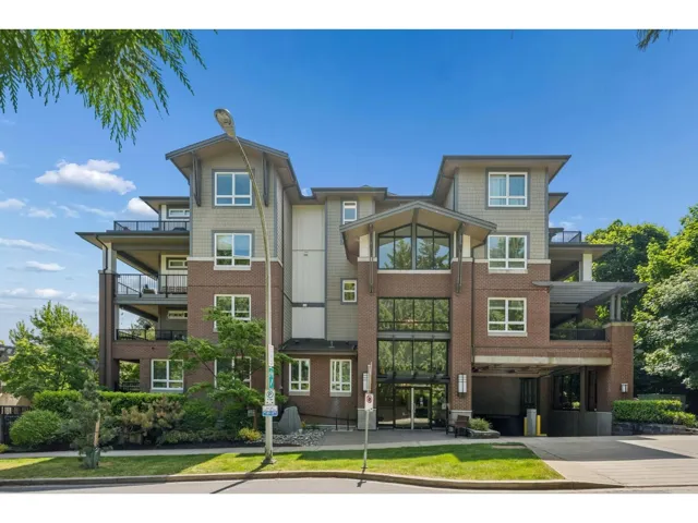 102 15188 29A AVENUE, Surrey, British Columbia V4P1H1