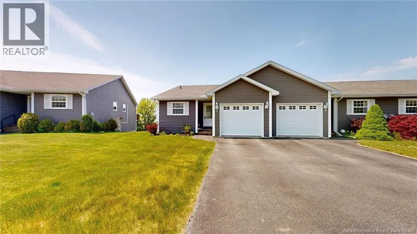 5 Casey Crescent, Saint John, New Brunswick E2J0A8