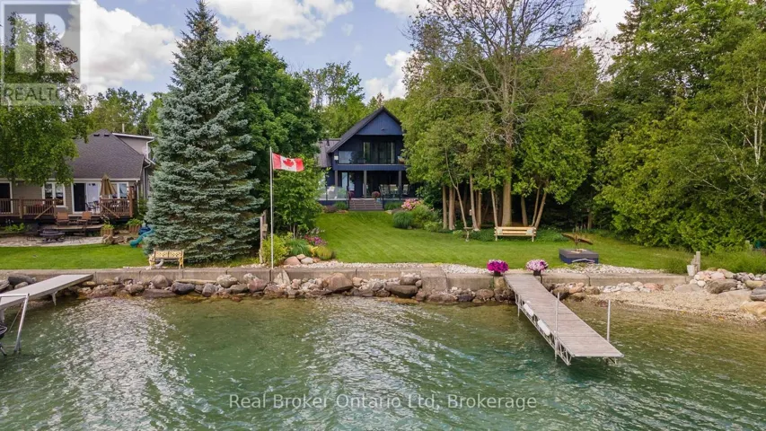 339595 PRESQU’ILE ROAD, Georgian Bluffs, Ontario N0H1S0
