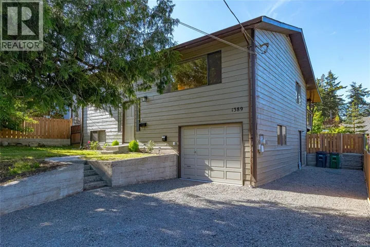 1389 Hastings St, Saanich, British Columbia V8Z2W6