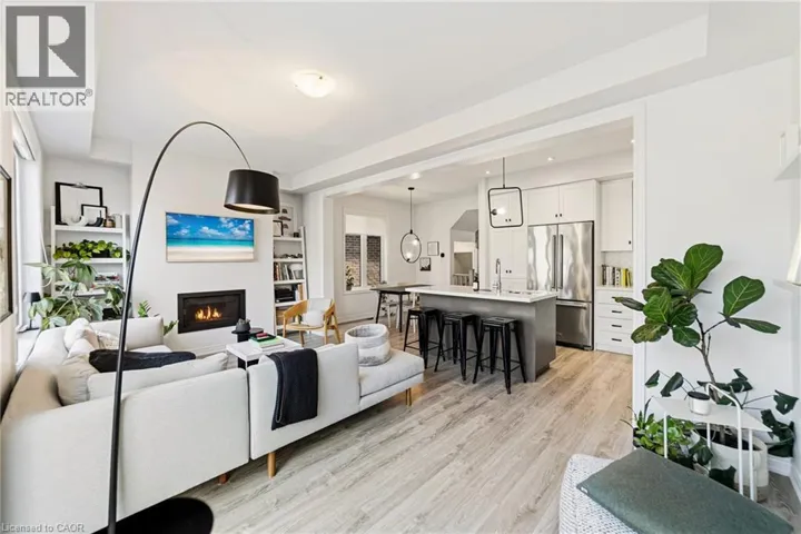 55 PELICAN Lane, Hamilton, Ontario L8K5J3
