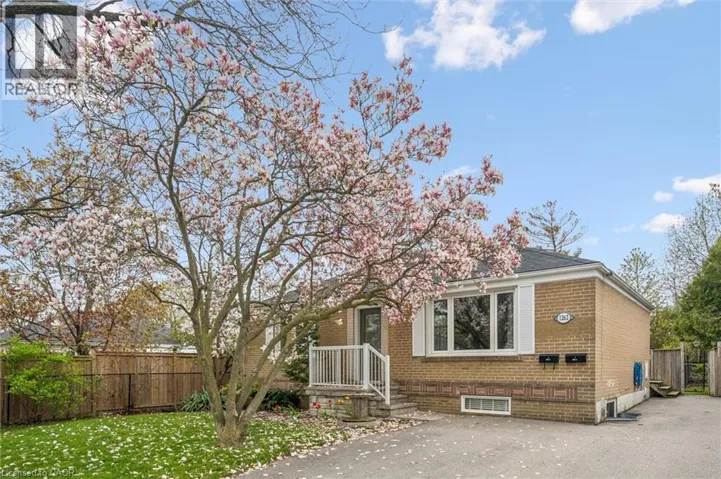 1262 HOMEWOOD Drive, Burlington, Ontario L7P2M6