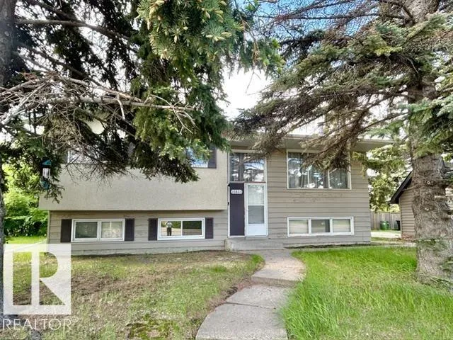 10803 40 AV NW, Edmonton, Alberta T6J0P6