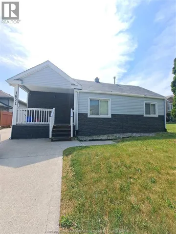 1621 CALIFORNIA AVENUE, Windsor, Ontario N9B3A4