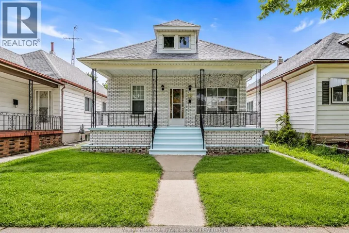 383 MCEWAN, Windsor, Ontario N9B2E5