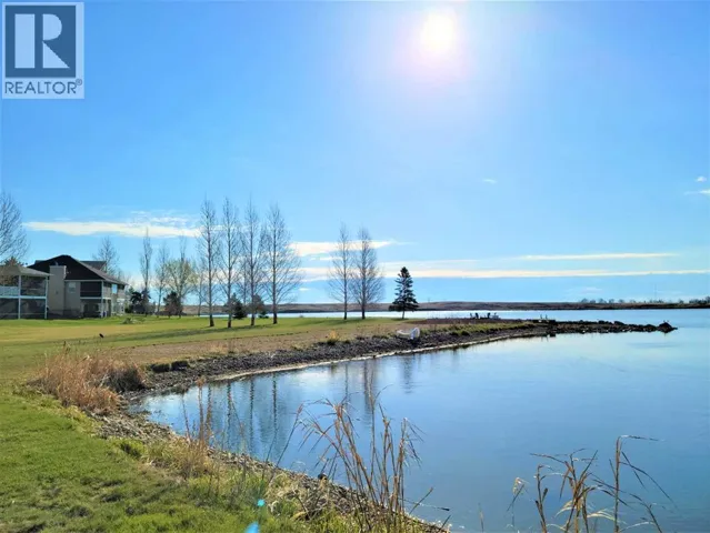 27 Blue Heron Bay, Lake Newell Resort, Alberta T1R0X5