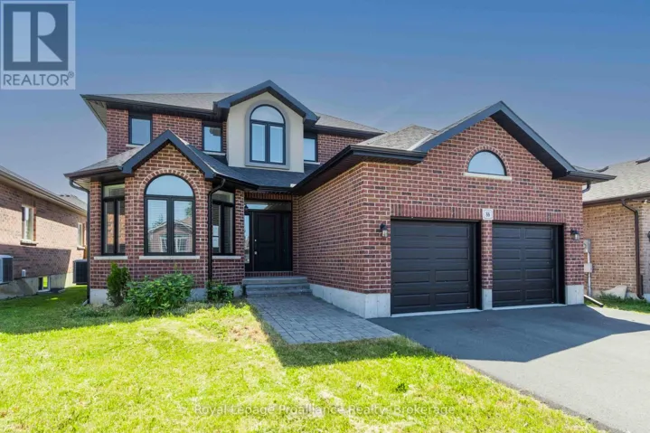 86 LEDGEROCK COURT, Quinte West (Sidney Ward), Ontario K8R0A6