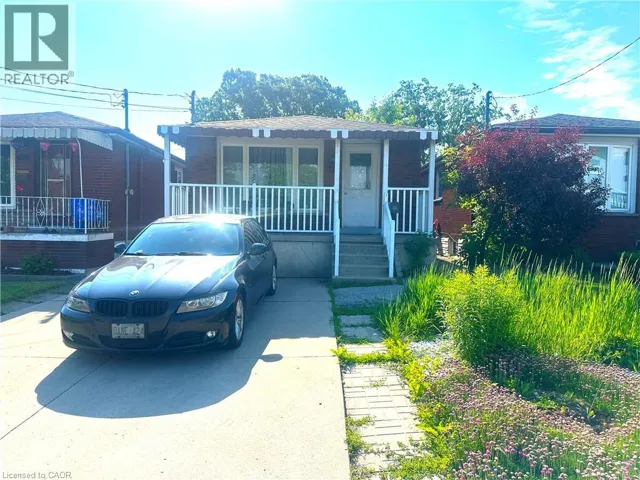 70 ELLIS Avenue, Hamilton, Ontario L8H4L9