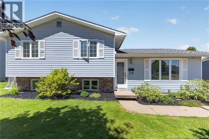 115 Highmeadow Drive, Moncton, New Brunswick E1G2B8