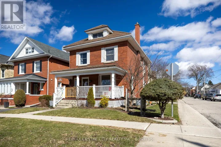 3 MARGARET STREET, St. Thomas, Ontario N5R3H5