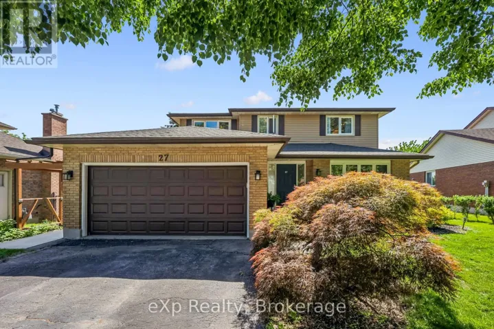 27 NOTCHWOOD COURT, Kitchener, Ontario N2A3L4