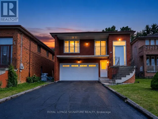 5 ACACIA AVENUE, Toronto (Humberlea-Pelmo Park), Ontario M9M1H6