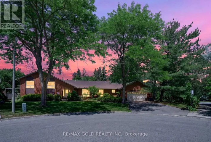 14 CAIRNMORE COURT, Brampton (Snelgrove), Ontario L6Z1T6