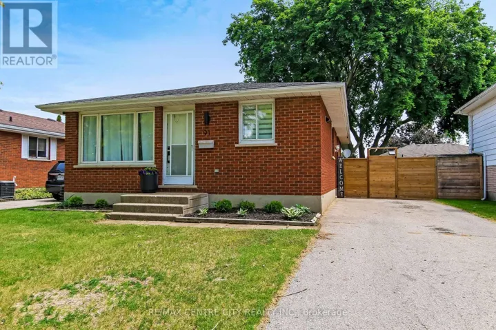 91 MOORE AVENUE, Aylmer, Ontario N5H2Z8