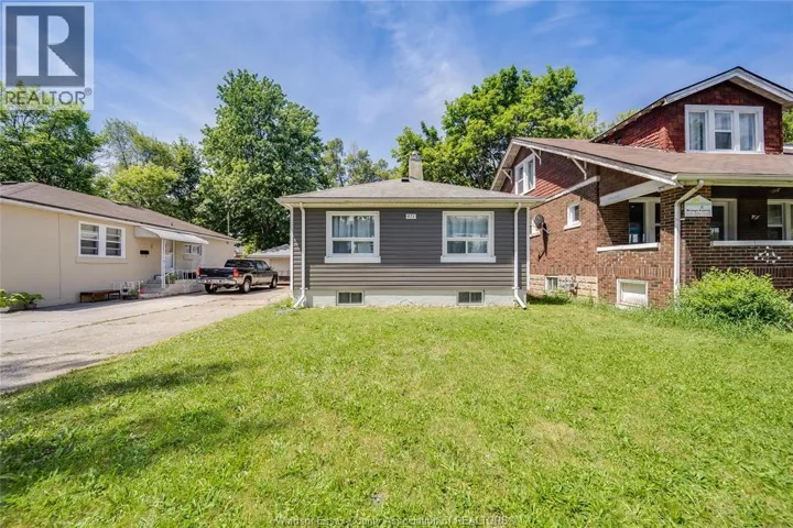 473 INDIAN ROAD, Windsor, Ontario N9C2M3