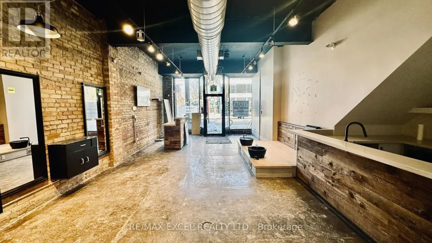 MAIN #2 - 685 QUEEN STREET W, Toronto (Niagara), Ontario M6J1E6