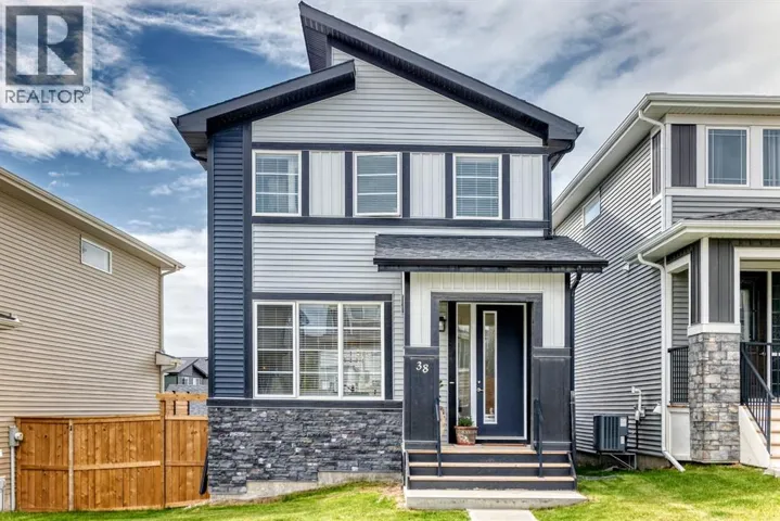 38 Precedence Glen, Cochrane, Alberta T4C2W7