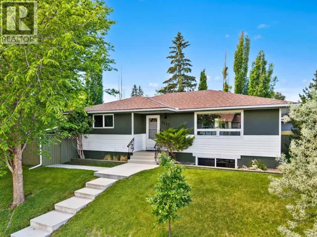 3243 Dover Crescent SE, Calgary, Alberta T2B2E6