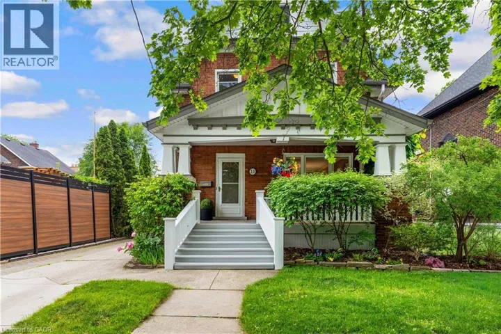 11 EARL Street, Kitchener, Ontario N2M2V5