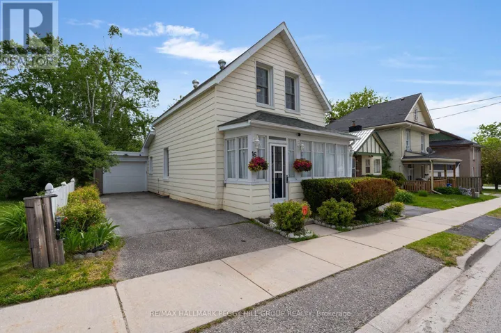 16 WILLIAM STREET, Orillia, Ontario L3V5N3
