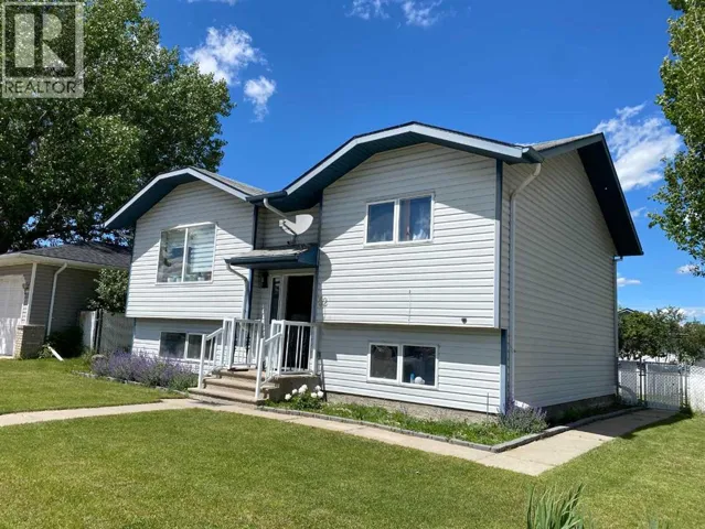52 Upland W, Brooks, Alberta T1R0P5
