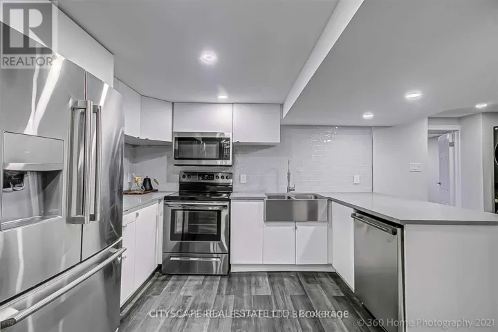 BSMT - 176 WELLESWORTH DRIVE, Toronto (Eringate-Centennial-West Deane), Ontario M9C4S1