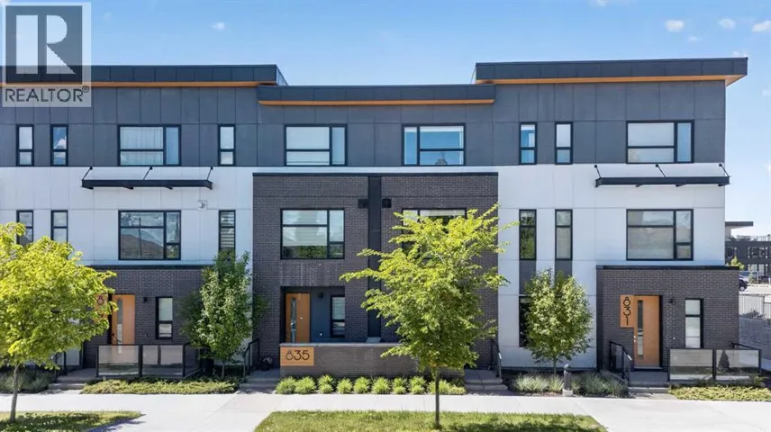 833 77 Street SW, Calgary, Alberta T3H6B2