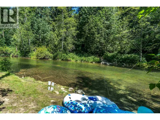 23463 DOGWOOD AVENUE, Maple Ridge, British Columbia V2X4S4