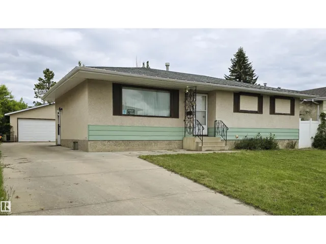 3718 136a AV NW NW, Edmonton, Alberta T5A2P4