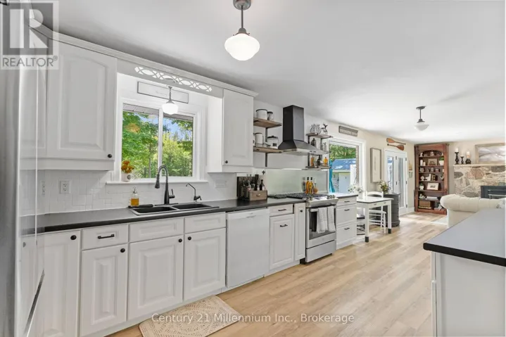 1 CRESCENT STREET, South Bruce Peninsula, Ontario N0H2T0