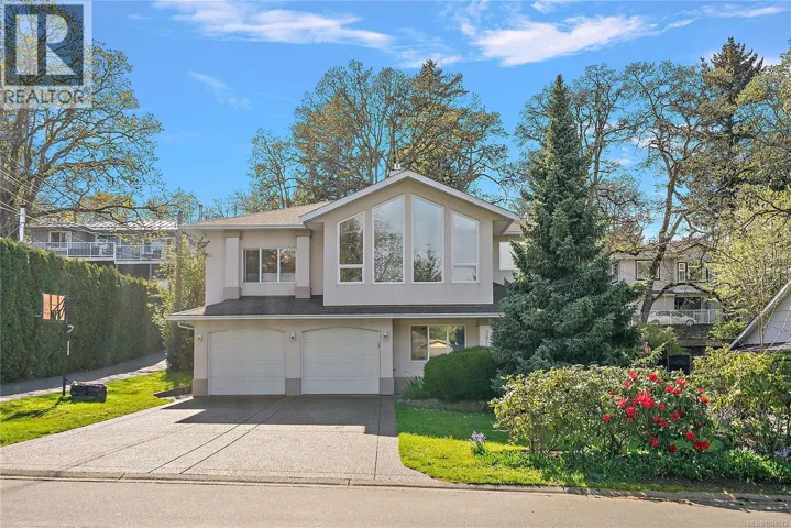 3914 Ascot Dr, Saanich, British Columbia V8P3S1