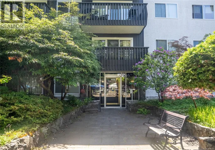 308 1035 McClure St, Victoria, British Columbia V8V3G1