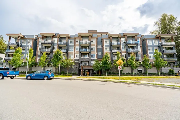 307 45562 AIRPORT ROAD, Chilliwack Proper South, Chilliwack, British Columbia V2P0J8