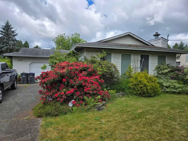 6619 140 STREET, Surrey, British Columbia V3W5J3