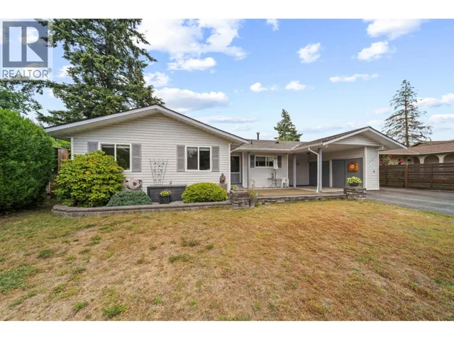 19347 117B AVENUE, Pitt Meadows, British Columbia V3Y1C4