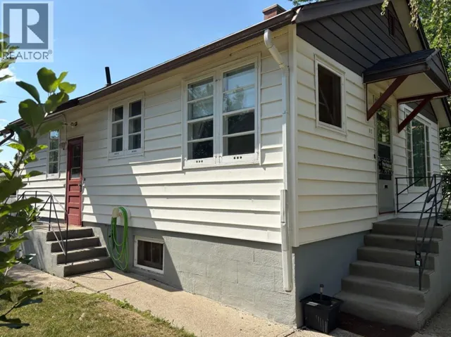 812 6 Street S, Lethbridge, Alberta T1J2E8