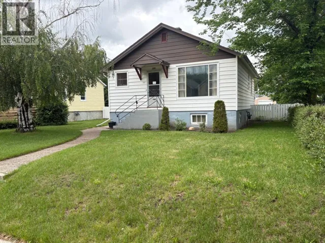 812 6 Street S, Lethbridge, Alberta T1J2E8