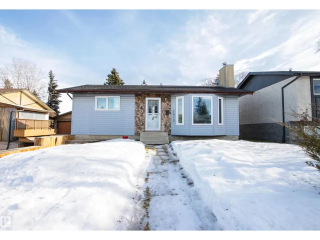 2415 49A ST NW, Edmonton, Alberta T6L3X2