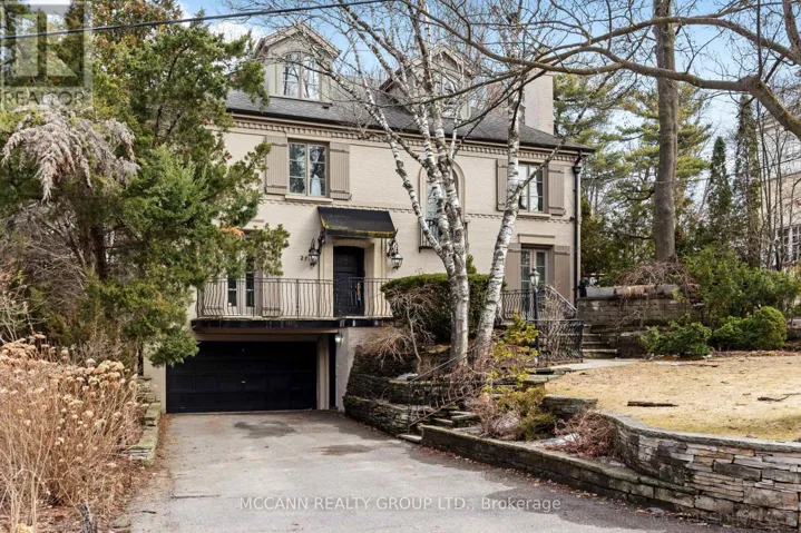 27 STRATHGOWAN CRESCENT, Toronto (Lawrence Park South), Ontario M4N2Z6