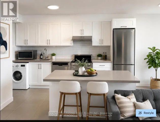 10E - 20 PRINCE ARTHUR AVENUE, Toronto (Annex), Ontario M5R1B1