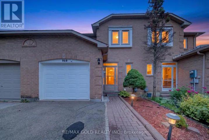949 BLIZZARD ROAD, Mississauga (East Credit), Ontario L5V1T1