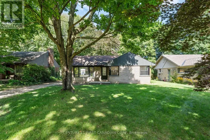 32 BRAEMAR CRESCENT, London North (North N), Ontario N6H2X1
