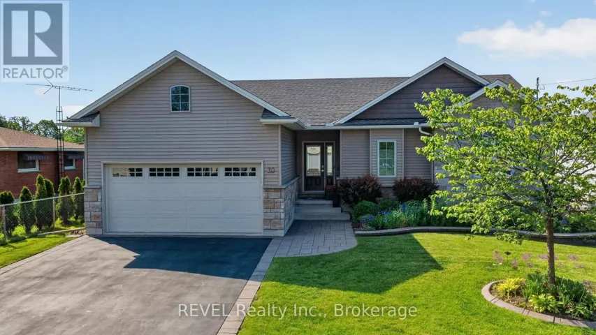 30 DRUMMOND CRESCENT, Fort Erie (Lakeshore), Ontario L2A1L2