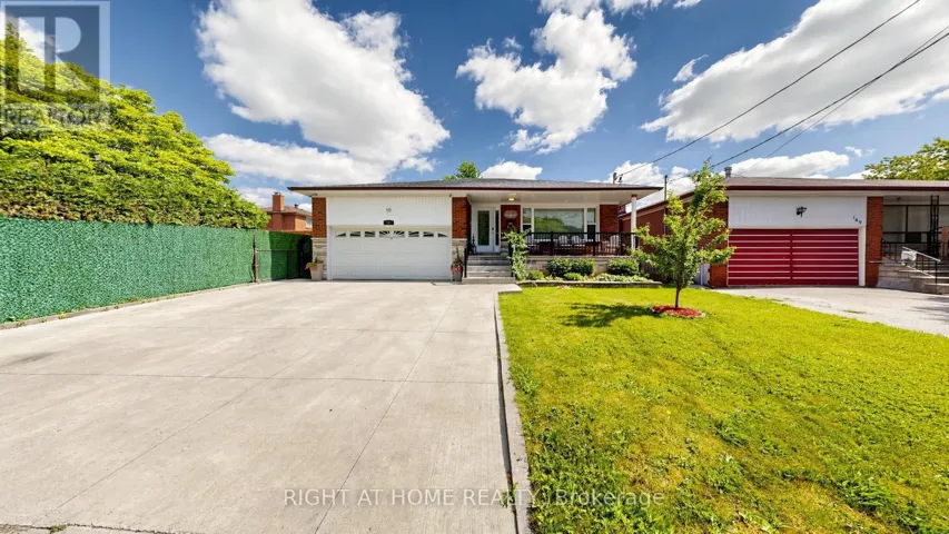 151 ERNEST AVENUE, Toronto (Pleasant View), Ontario M2J3T7