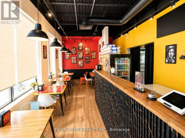 13 - 1960 LAWRENCE AVENUE E, Toronto (Wexford-Maryvale), Ontario M1R2Z1