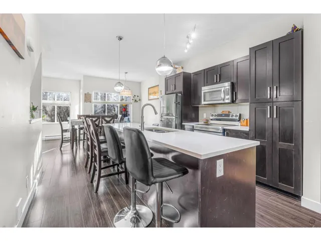 41 13864 HYLAND ROAD, Surrey, British Columbia V3W2C3