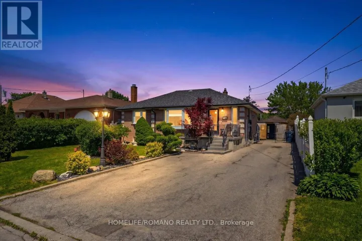 5 CUFFLEY CRESCENT S, Toronto (Downsview-Roding-CFB), Ontario M3K1X2