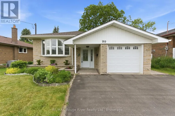 910 CROCUS CRESCENT, Whitby (Downtown Whitby), Ontario L1N2A7