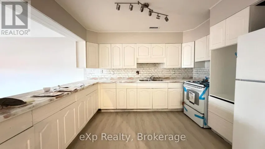 APT 1 - 2 KING STREET, Quinte West (Trenton Ward), Ontario K8V3V7
